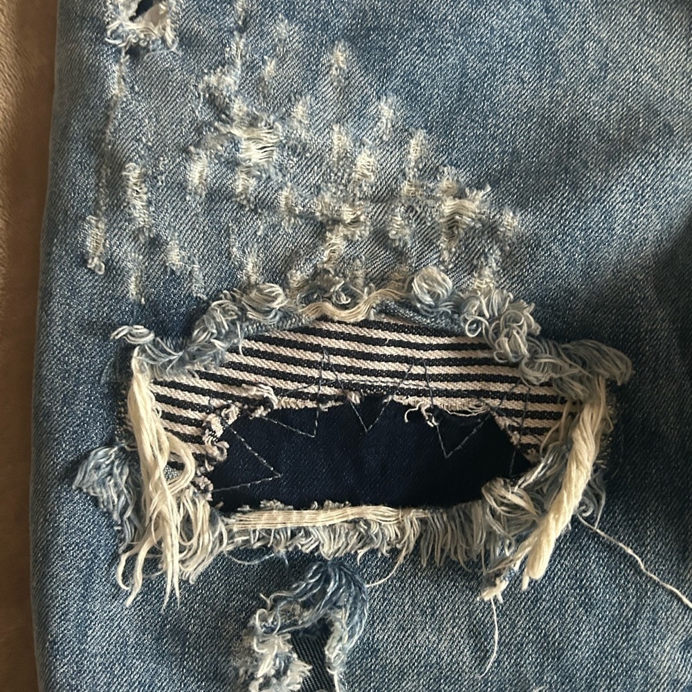 One by EightySeven X Distressed Skinny Jeans Size 26|Zipper Ankle|Patch Detail - Picture 7 of 16
